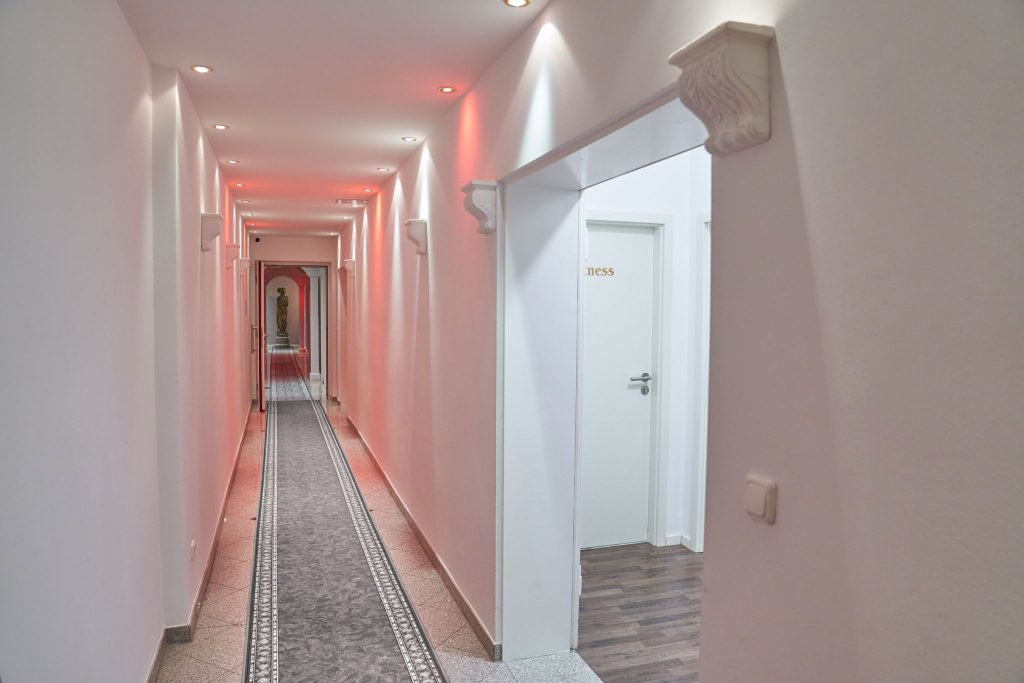 Eingang im Residenz Stundenhotel